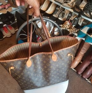 *SOLD* Louis Vuitton neverfull GM